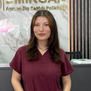 emirgandent-ekip-uyesi-gorsel-6